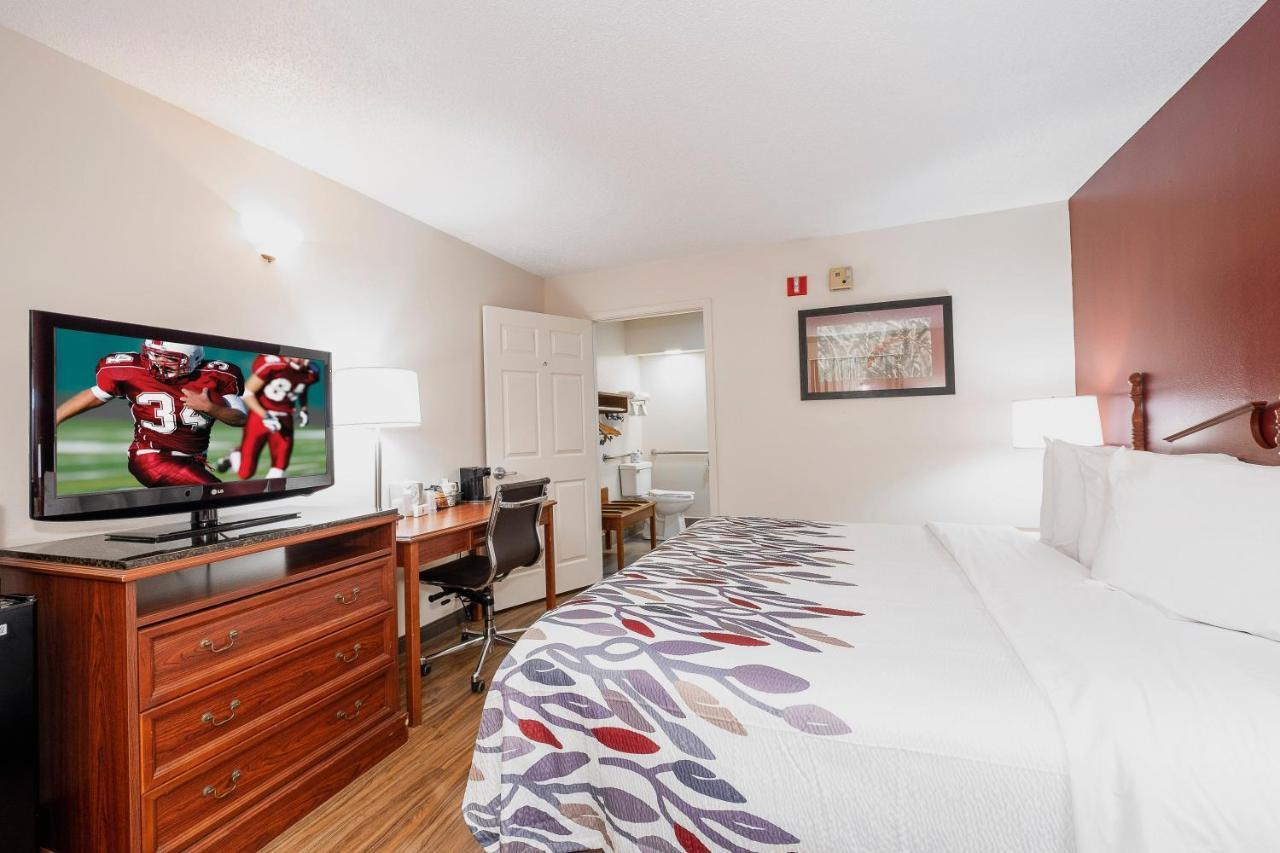 Red Roof Inn & Suites Calhoun Extérieur photo