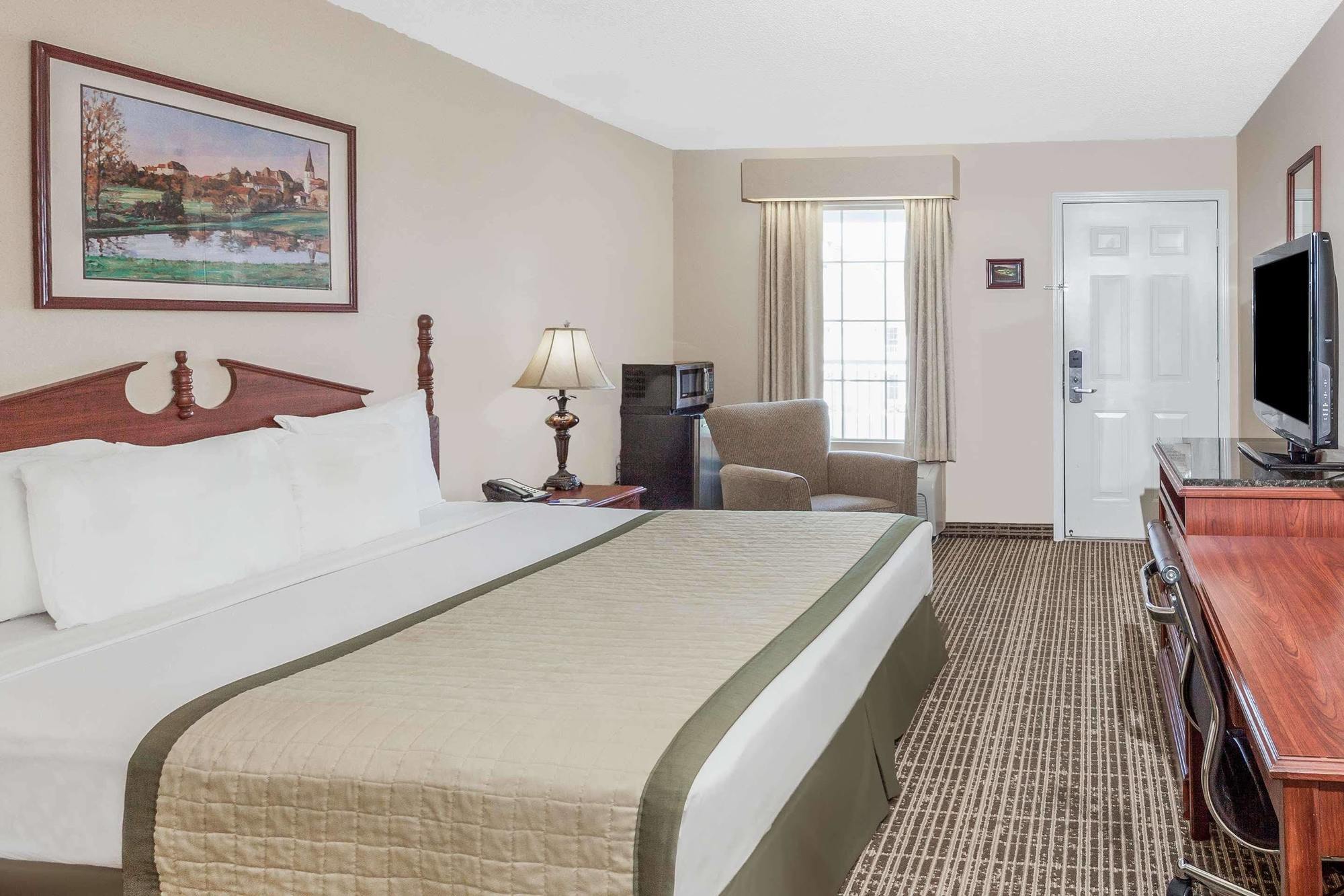 Red Roof Inn & Suites Calhoun Extérieur photo