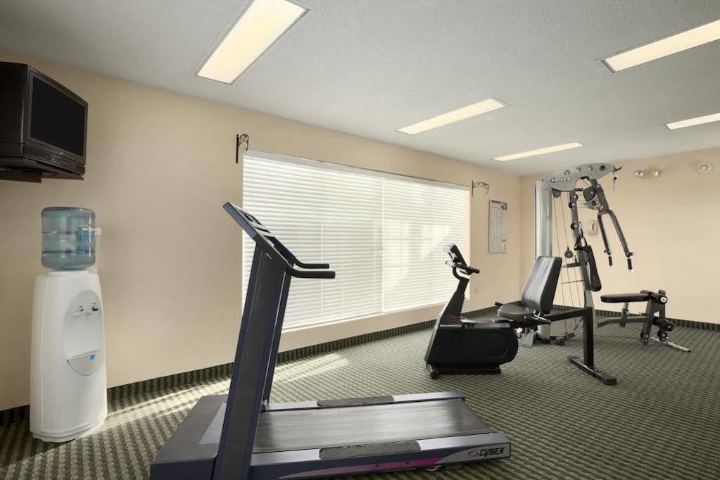Red Roof Inn & Suites Calhoun Extérieur photo